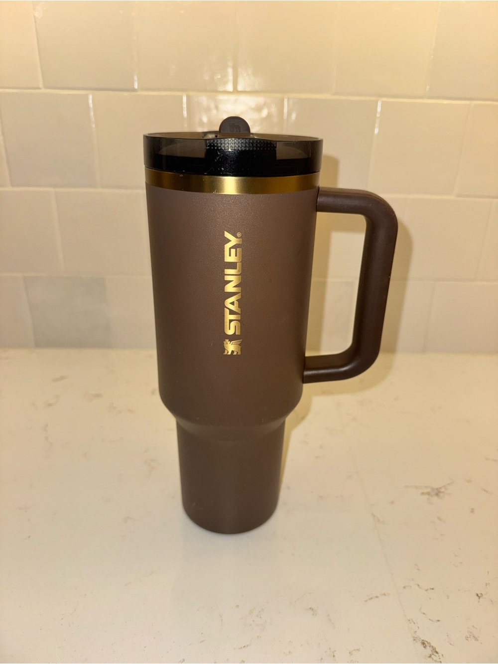 Sold out Stanley The Quencher ProTour Flip Straw 40oz Tumbler espresso gold